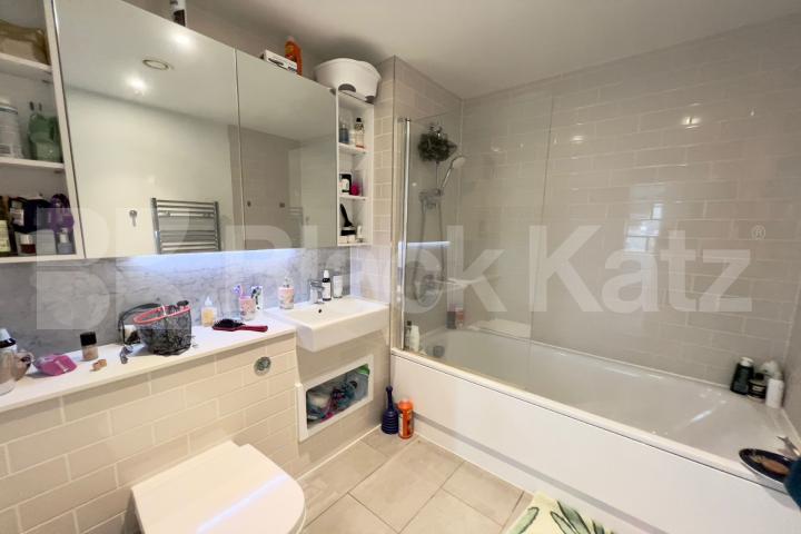 Contemporary apartment with views of the cityscape & concierge service   Stock House, Wansey Street, Elephant and Castle